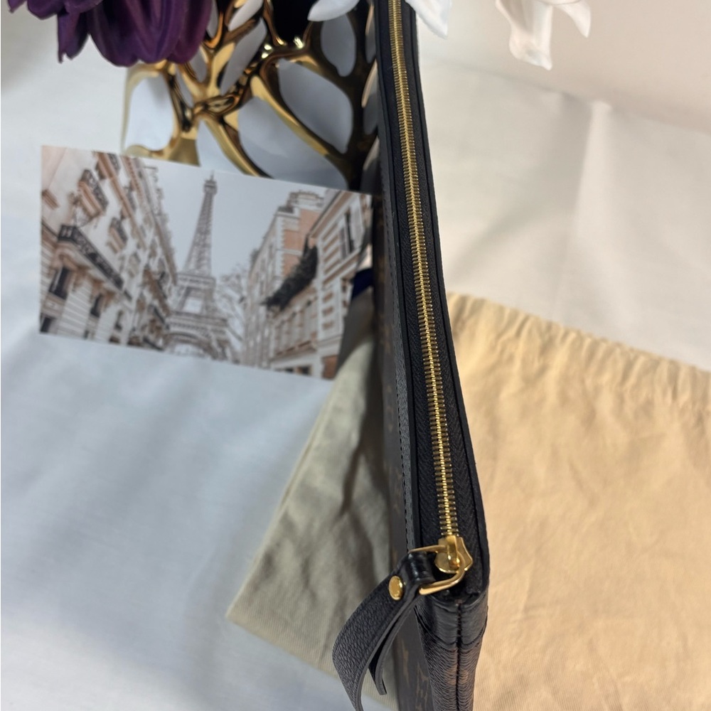 Beautiful Louis Vuitton Daily Pouch Monogram Noir - Picture 7 of 12